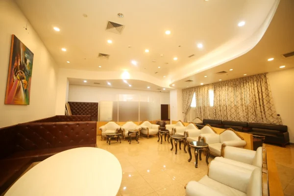 SALON FIRST CLASS