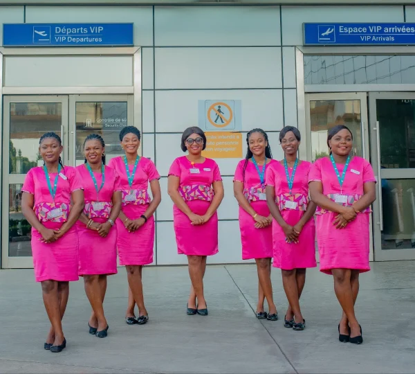 SALON FIRST CLASS – Image 3