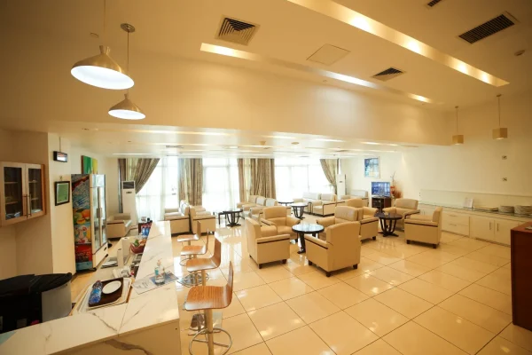 SALON PLUS – Image 6